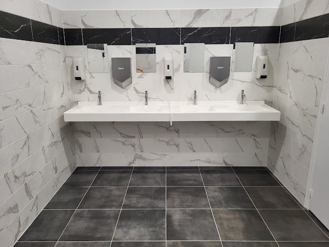 Réalisation de sanitaires complets