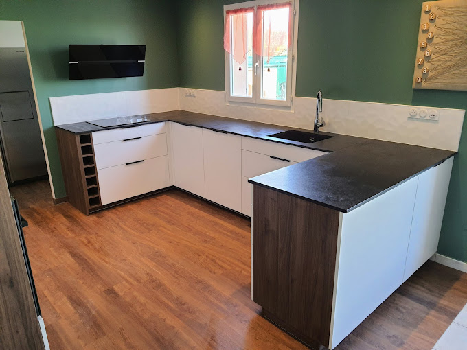 Réalisation d'un parquet dans une cuisine